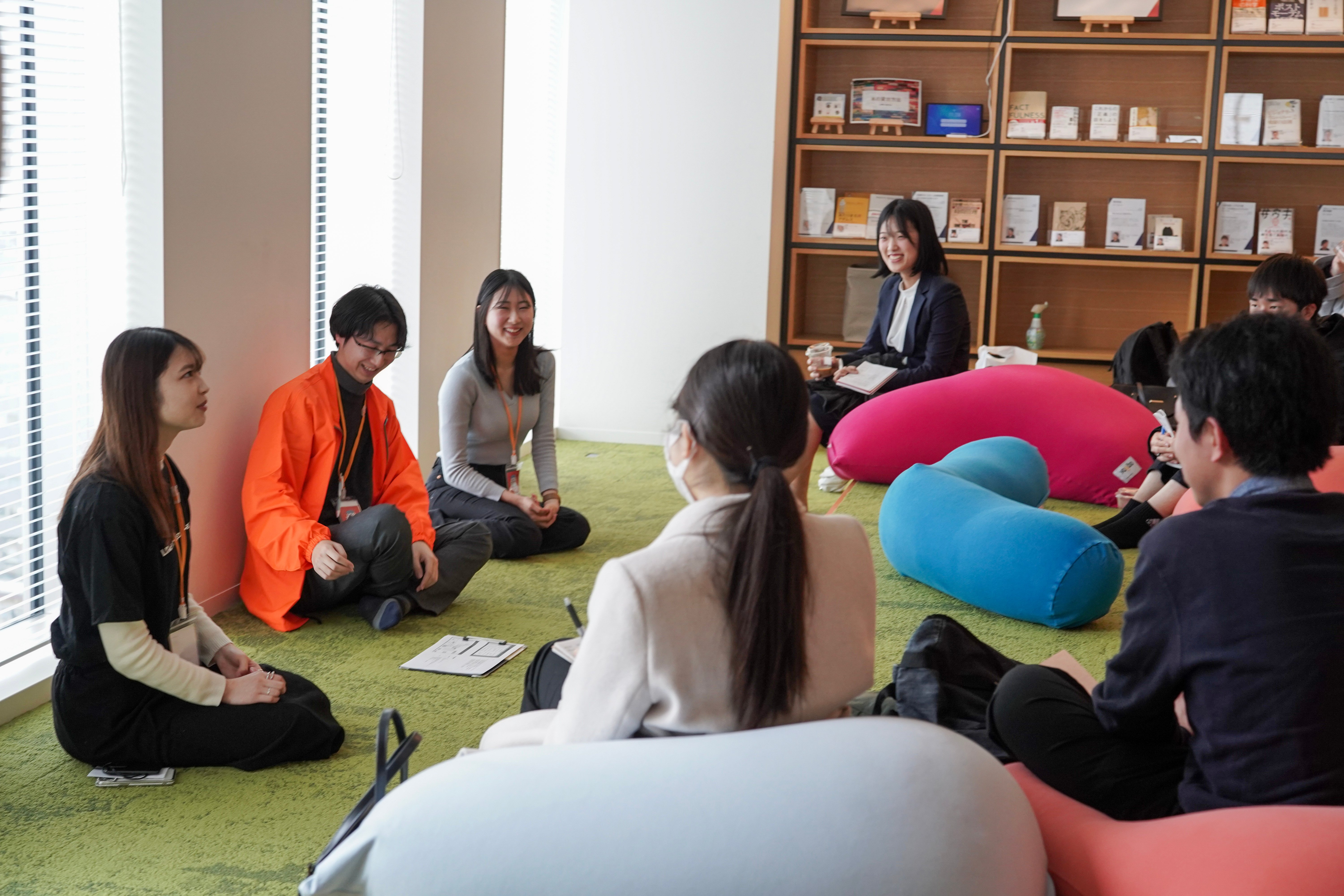 座談会